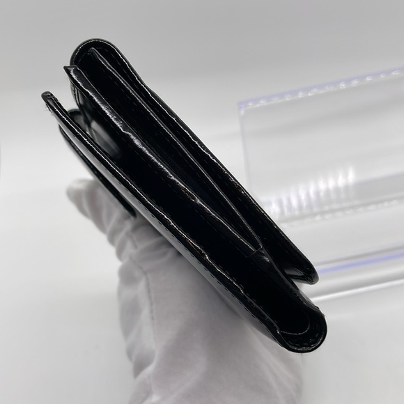 EUC GUCCI BLACK PATENT LEATHER MEDIUM WALLET AUTHENTICATED! - Picture 14 of 16